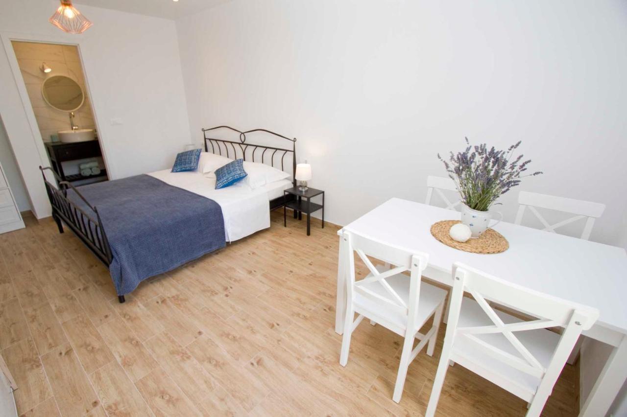 Apartmani Rustica Drasnice Exteriör bild
