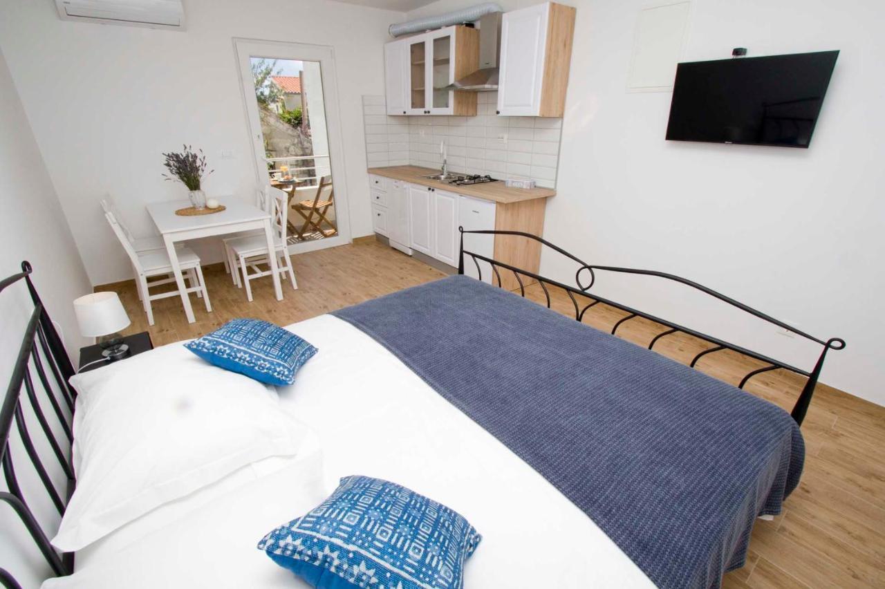 Apartmani Rustica Drasnice Exteriör bild